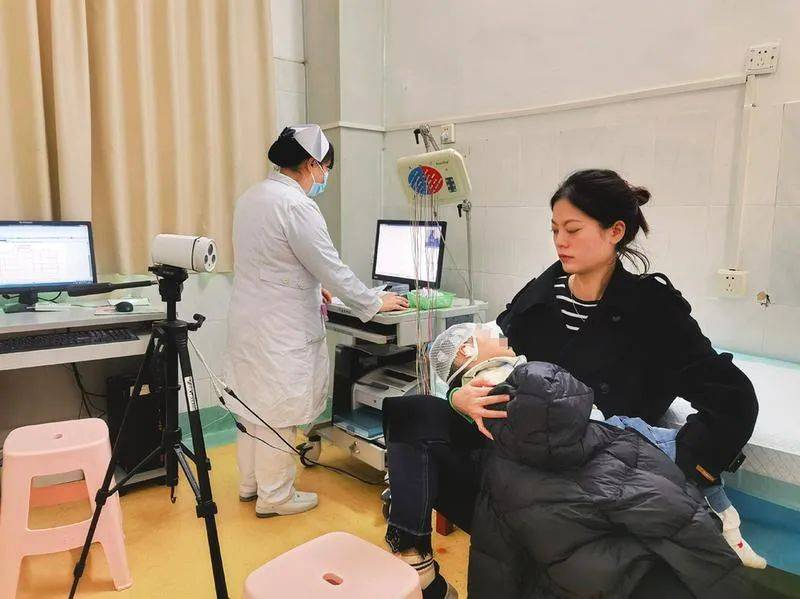 黔东最新妇幼保健院24小时免费咨询方法分析(最方便真实的黔东厦门妇幼保健院24小时免费咨询方法)